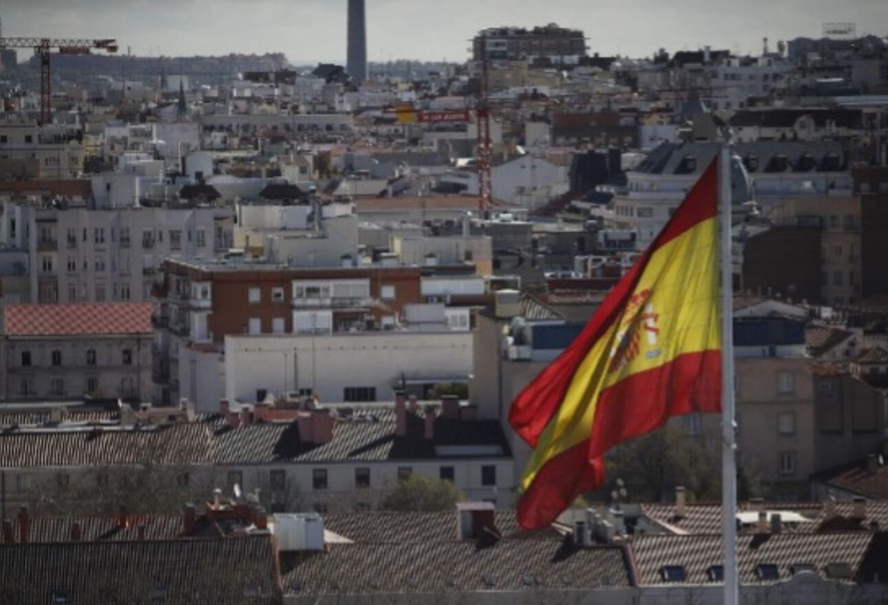 rating-espana-ethi-finance-pib-aranceles-trump